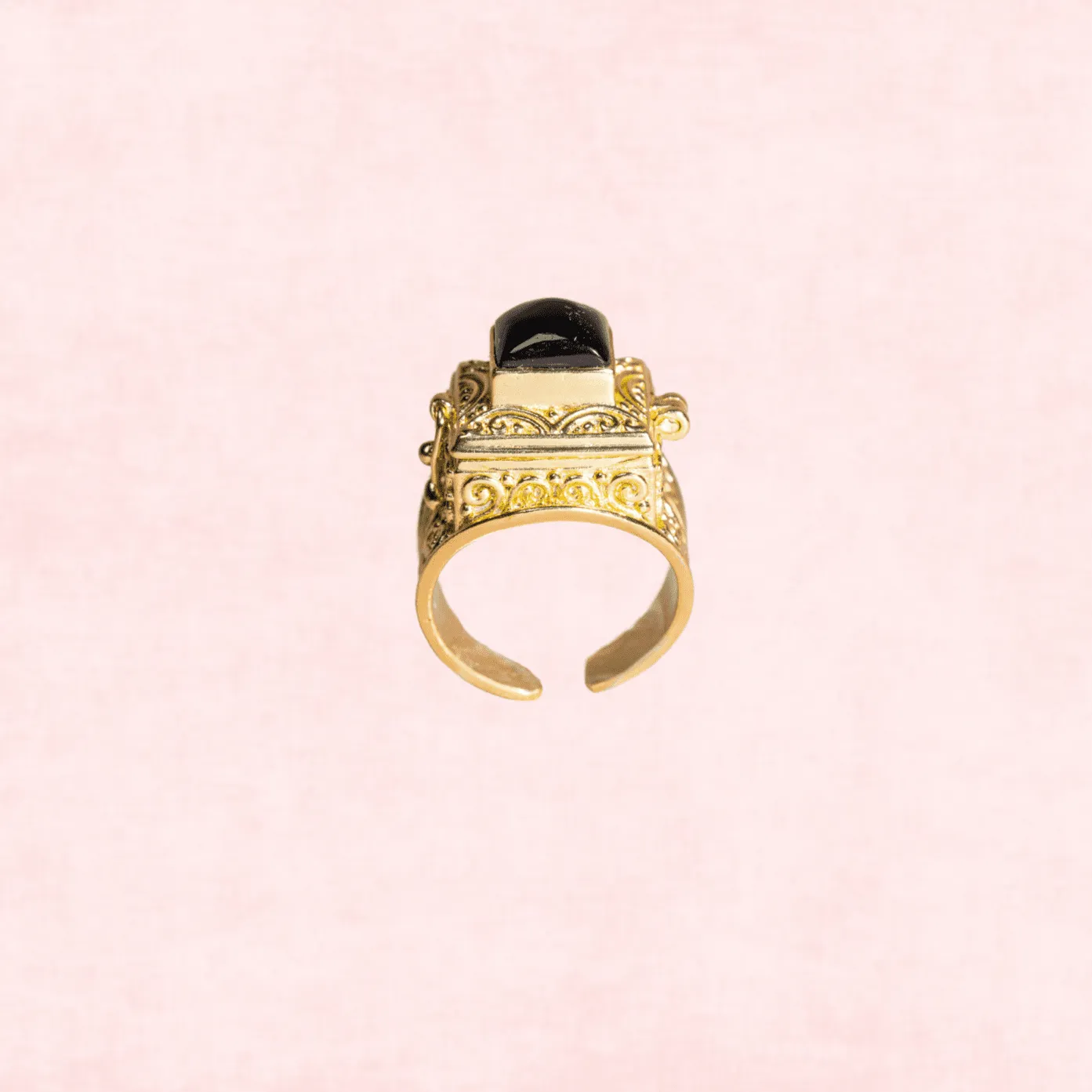 Black Stone Poison Ring