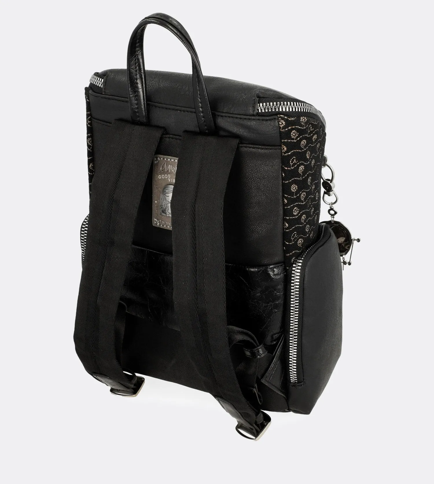 Clean-lined backpack Plug-in zip Gorgeous spirit with a