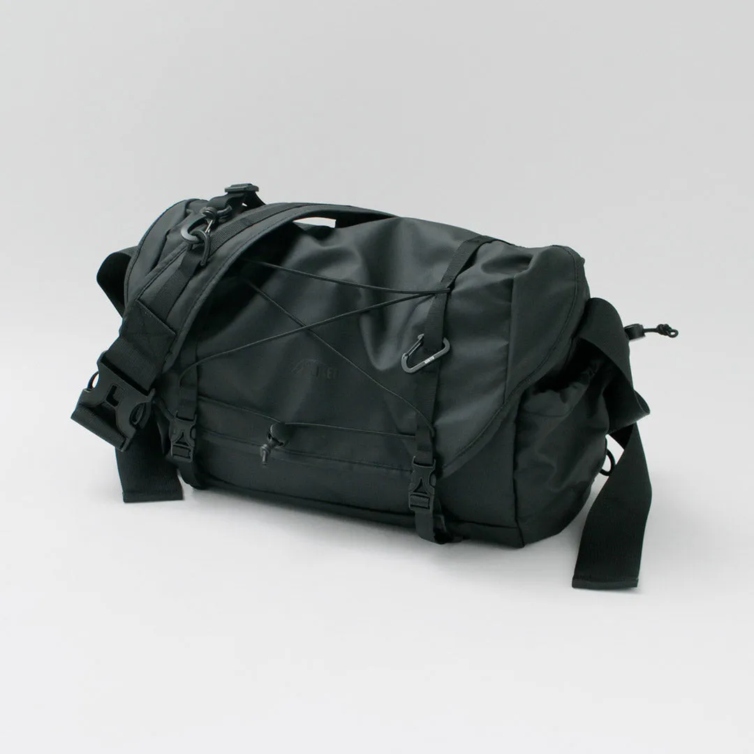 ELLIKER / Walden Messenger Bag 15L