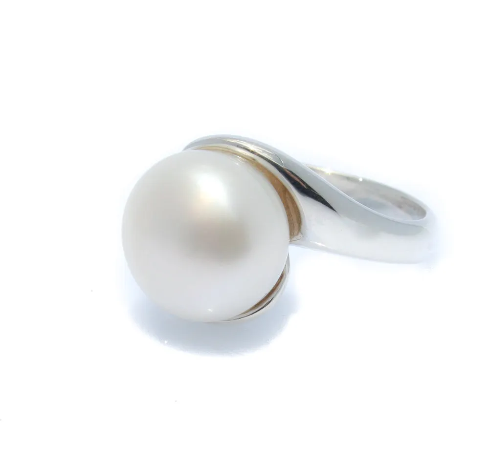 Embrace Pearl Ring