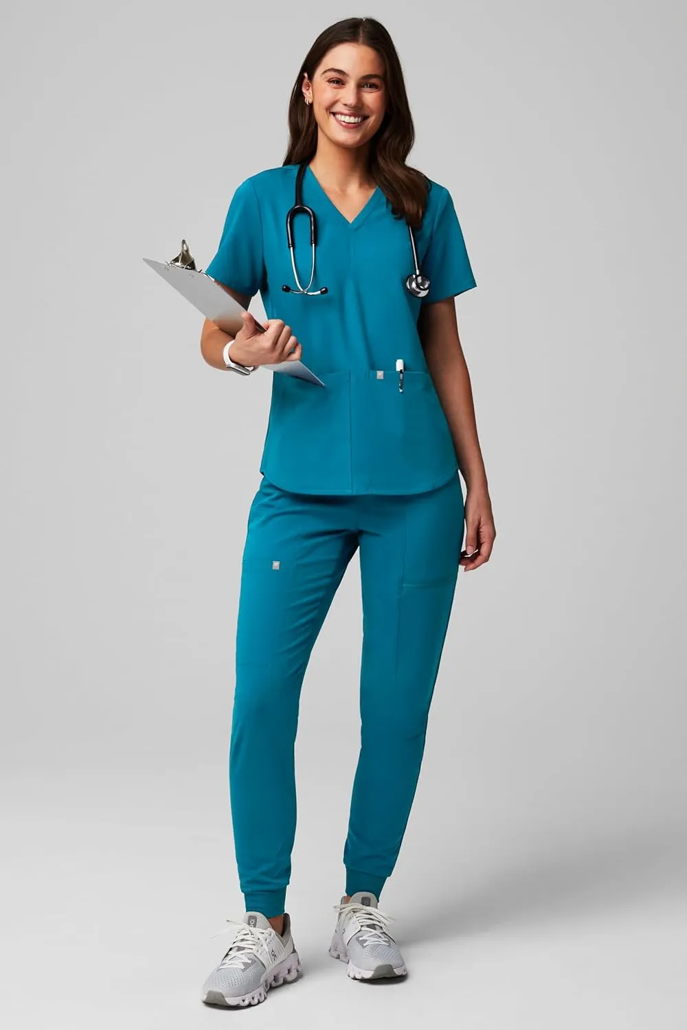 Fabletics Women's Method 2-Pocket Scrub Top - MotionTech, 4-Way Stretch, Wrinkle-Resist, Anti-Shrink