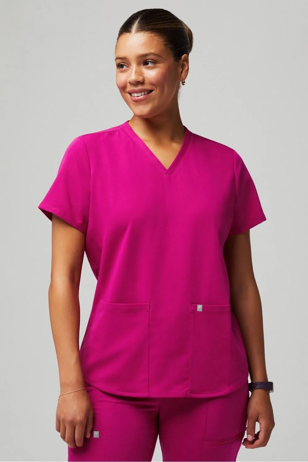 Fabletics Women's Method 2-Pocket Scrub Top - MotionTech, 4-Way Stretch, Wrinkle-Resist, Anti-Shrink