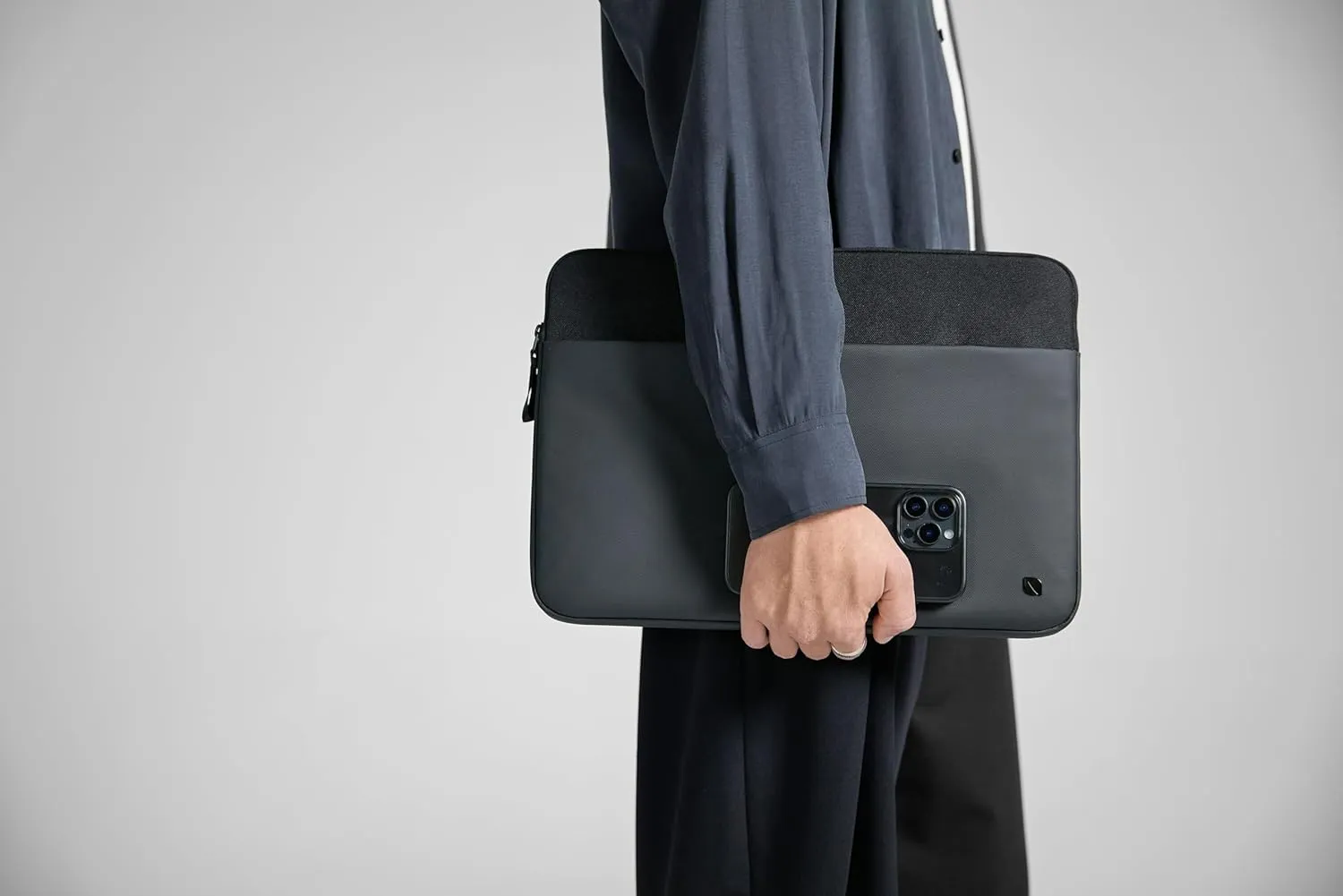 Incase A.R.C. Sleeve with ReSpun 100% Recycled Polyester - MacBook/Laptop & iPad/Tablet Case - Cushioned Faux Fur Lining, External Zippered Slip Pocket (Black, 16-inch)