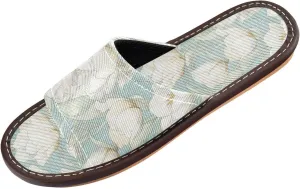 Lush Tulips Pale Green Mens Shower Slippers Ultralight Non Slip Sandals for Outdoor Hotel Bedroom
