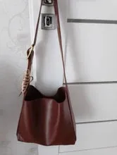 Luxury Handbag for Women – Durable PU Leather with Adjustable Strap