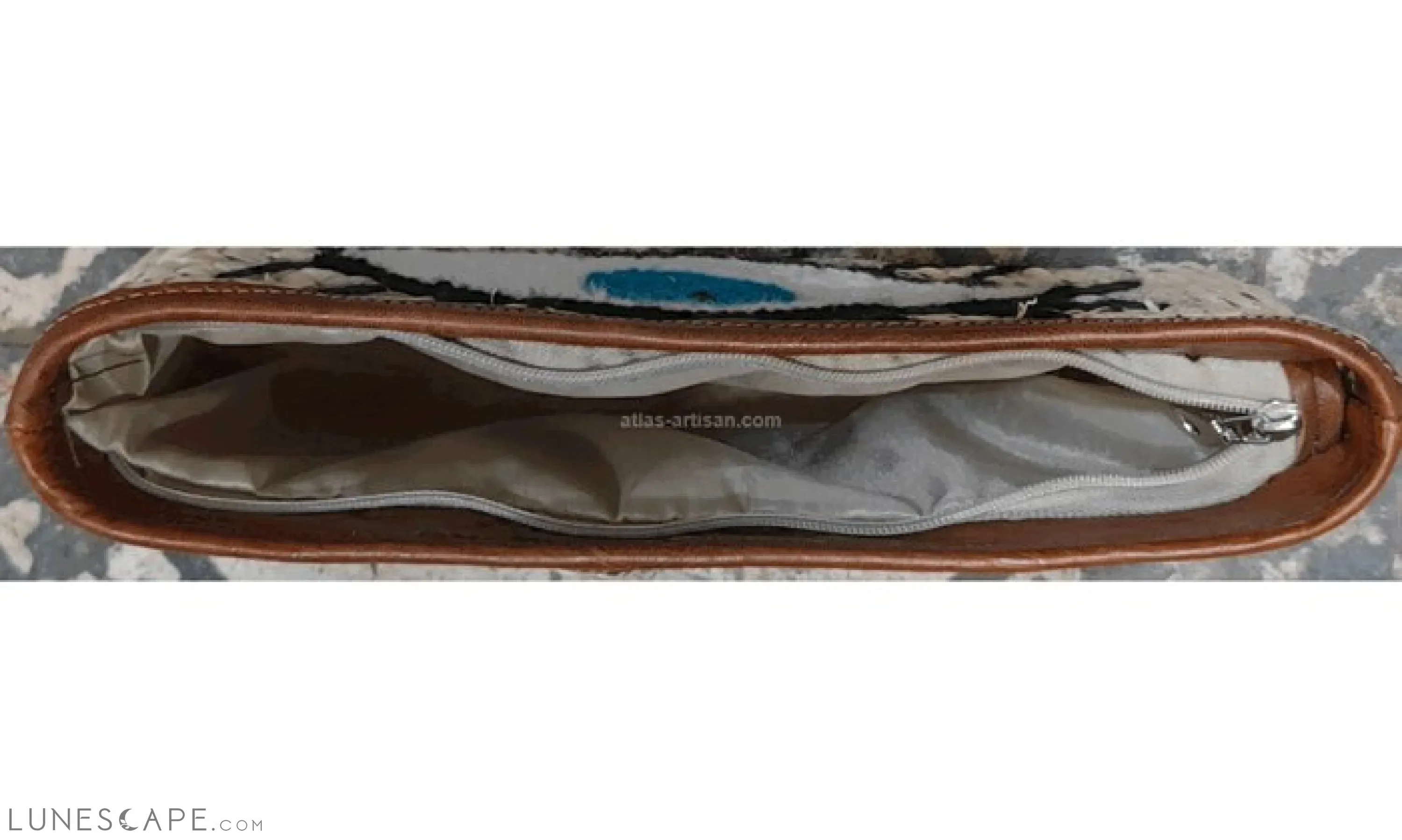 Pochette Raphia Embroidered Raffia Zipper Top Lined Pouch Eye & Diamond Patterns