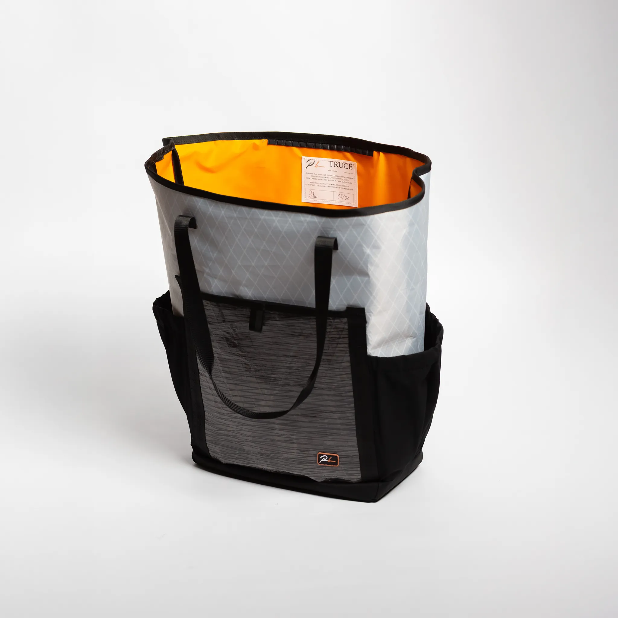 RESORT TOTE