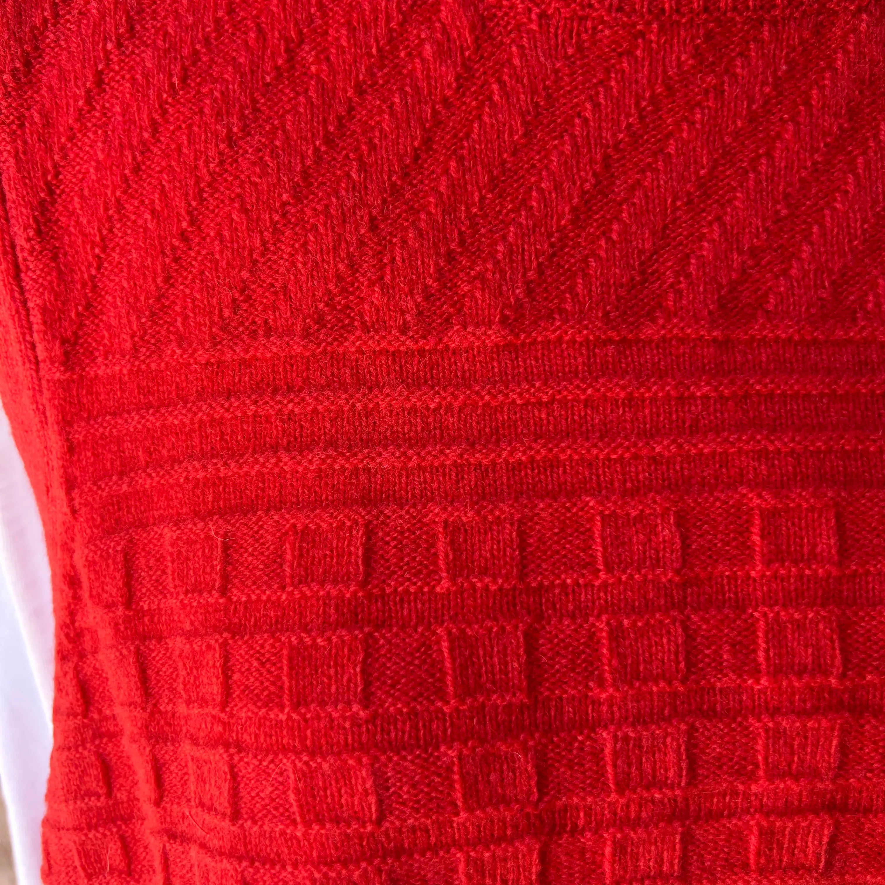 Sibyl Vest - Red